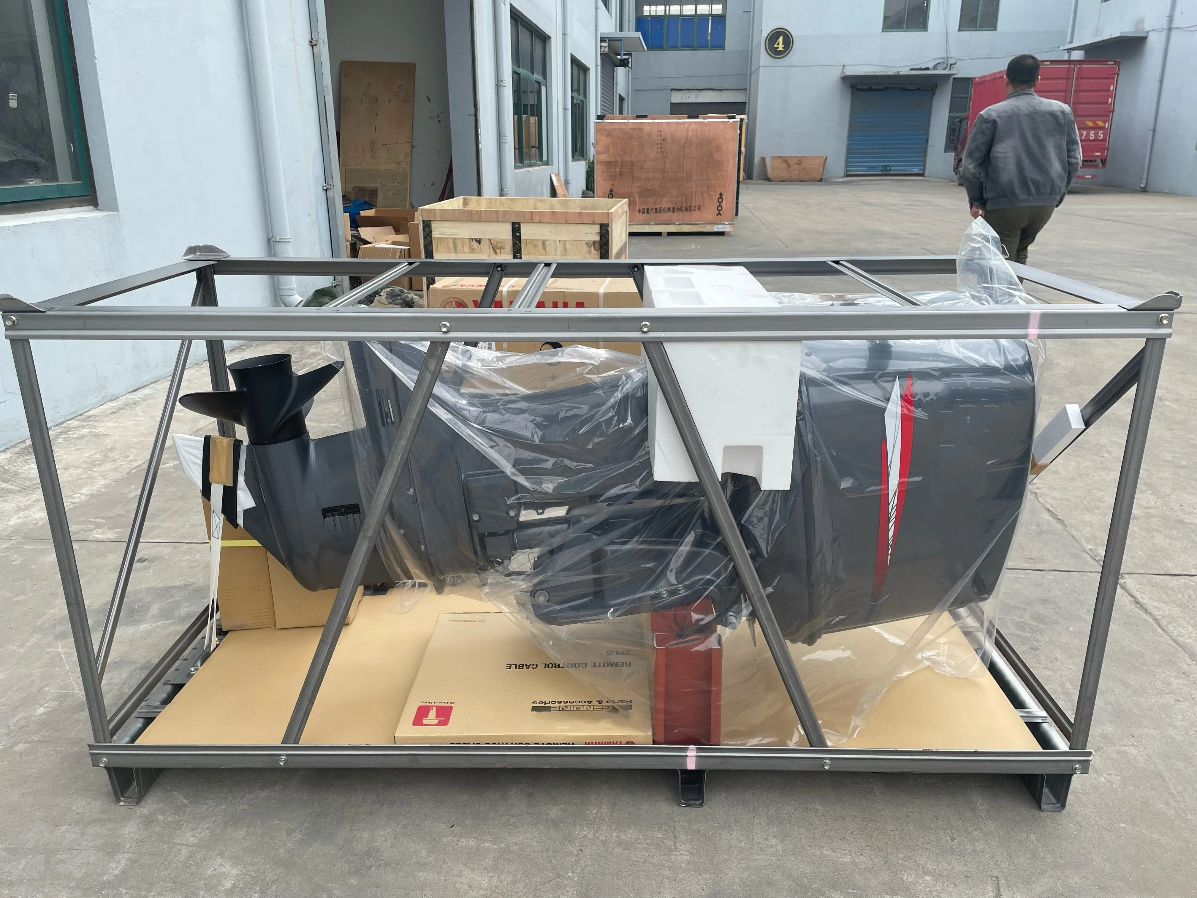 In stock genuine Yamahas 150hp 2 stroke Yamah 150AETX outboard engine