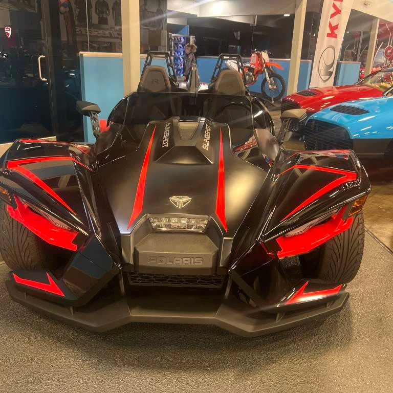 100% AFFORDABLE PRICE ON 2022 Polaris Slingshot SL 3 Wheel Motorcycle FREE CLEARANCE