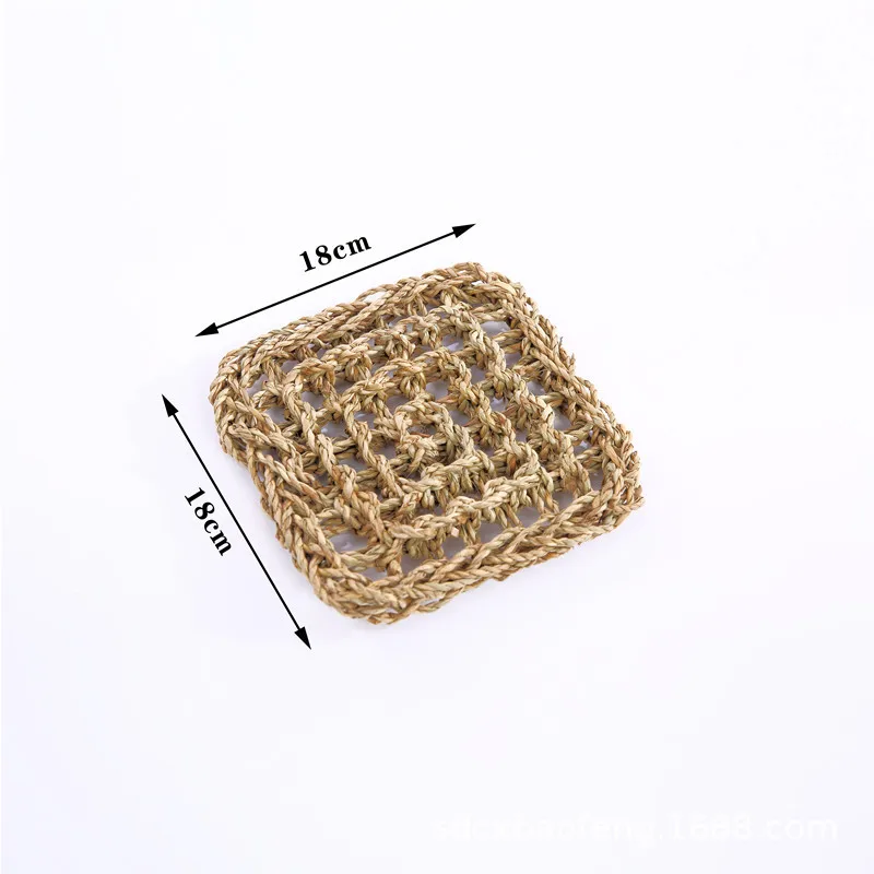 ODM OEM Straw-woven pet crawling mat lizard hammock seaweed woven pet mat feeding box with suction cup crawling pet grass mat