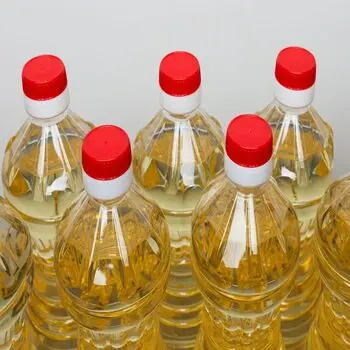 Hot Selling Price Of Refined Rapeseed Oil / Canola Cooking Oil in Bulk/Premium Quality Organic refined Canola Crude Rapeseed Oil