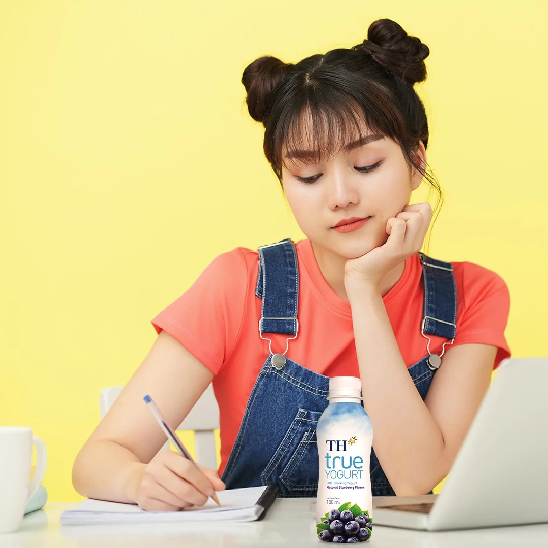 UHT Drinking Yogurt Natural Blueberry 180ml Healthy Adults Children Fruity Flavor Organic Milk Yogurt