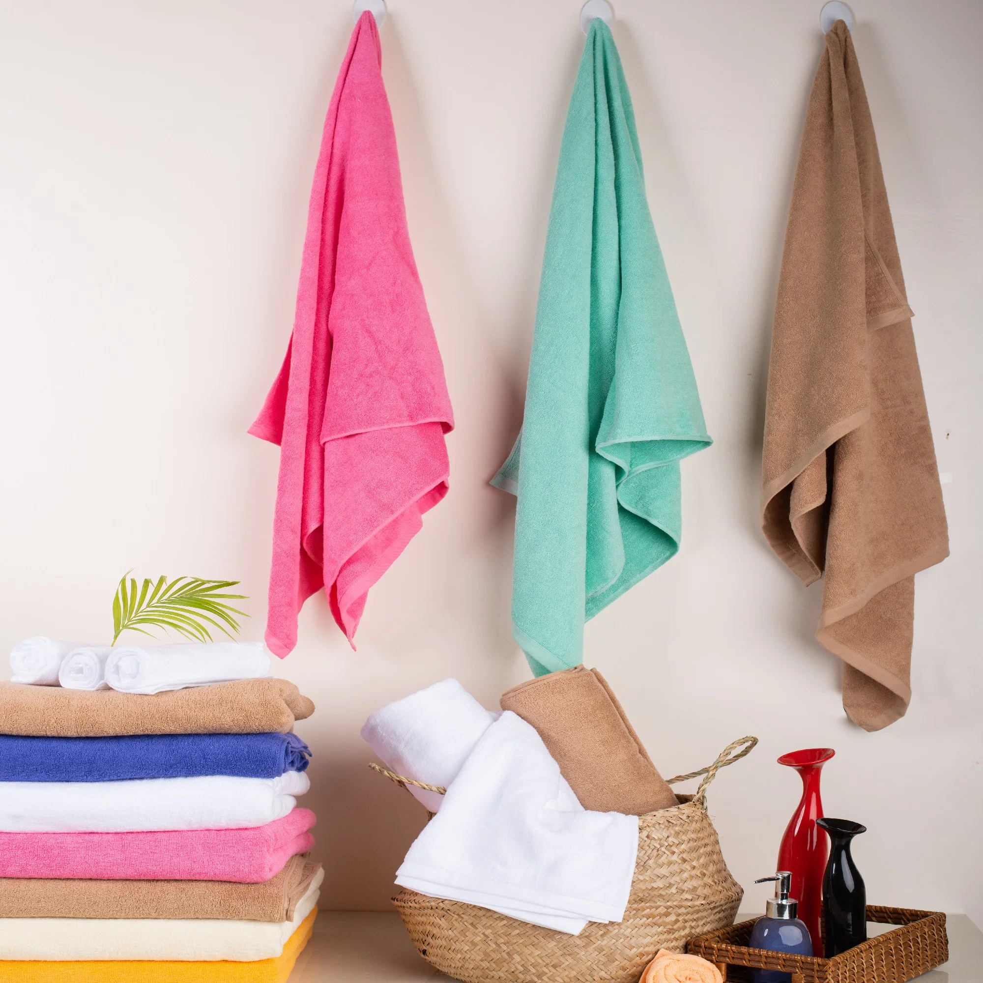 High Quality Bath Towel 100% Cotton With New Design And Customized Logo Affordable Price