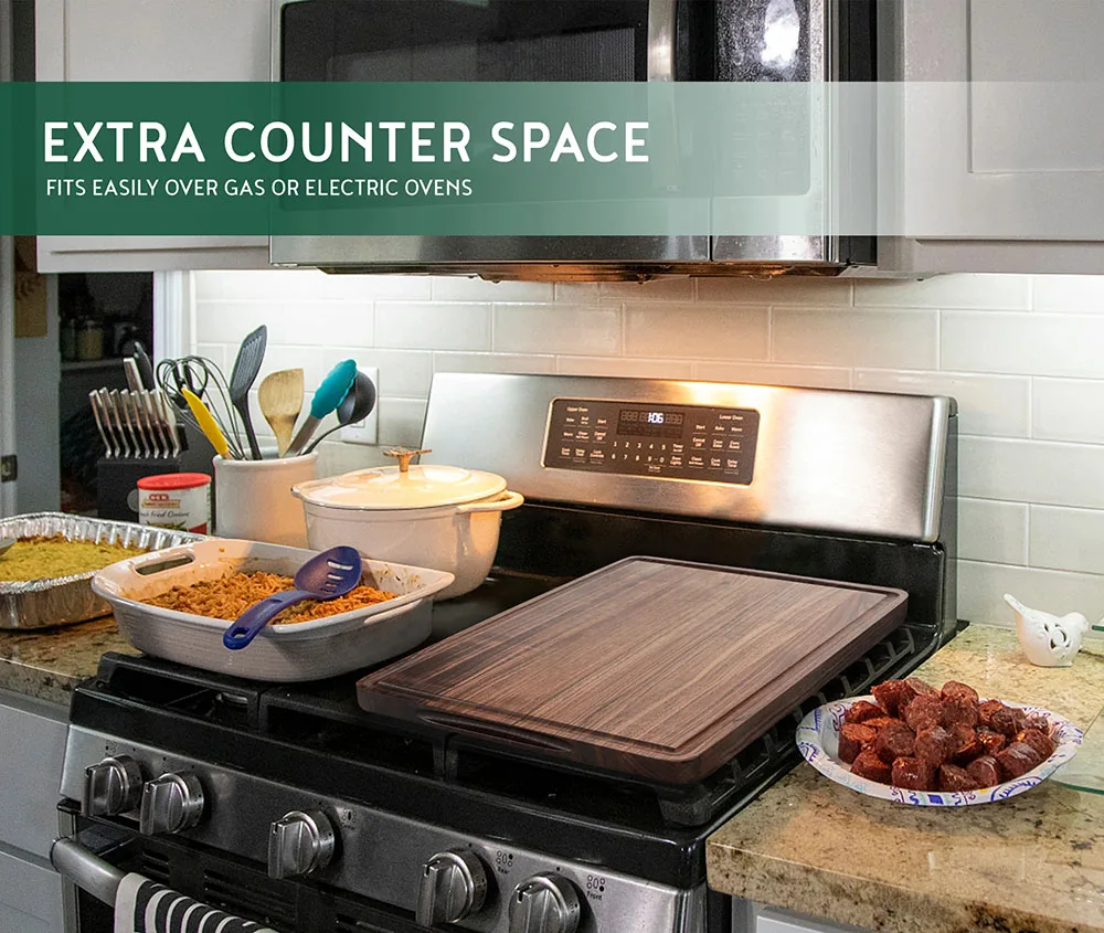 China Factory Wholesale Small Large Sizes Walnut Wooden Cutting Chopping Board Butcher Block Charcuterie Board with Juice Groove