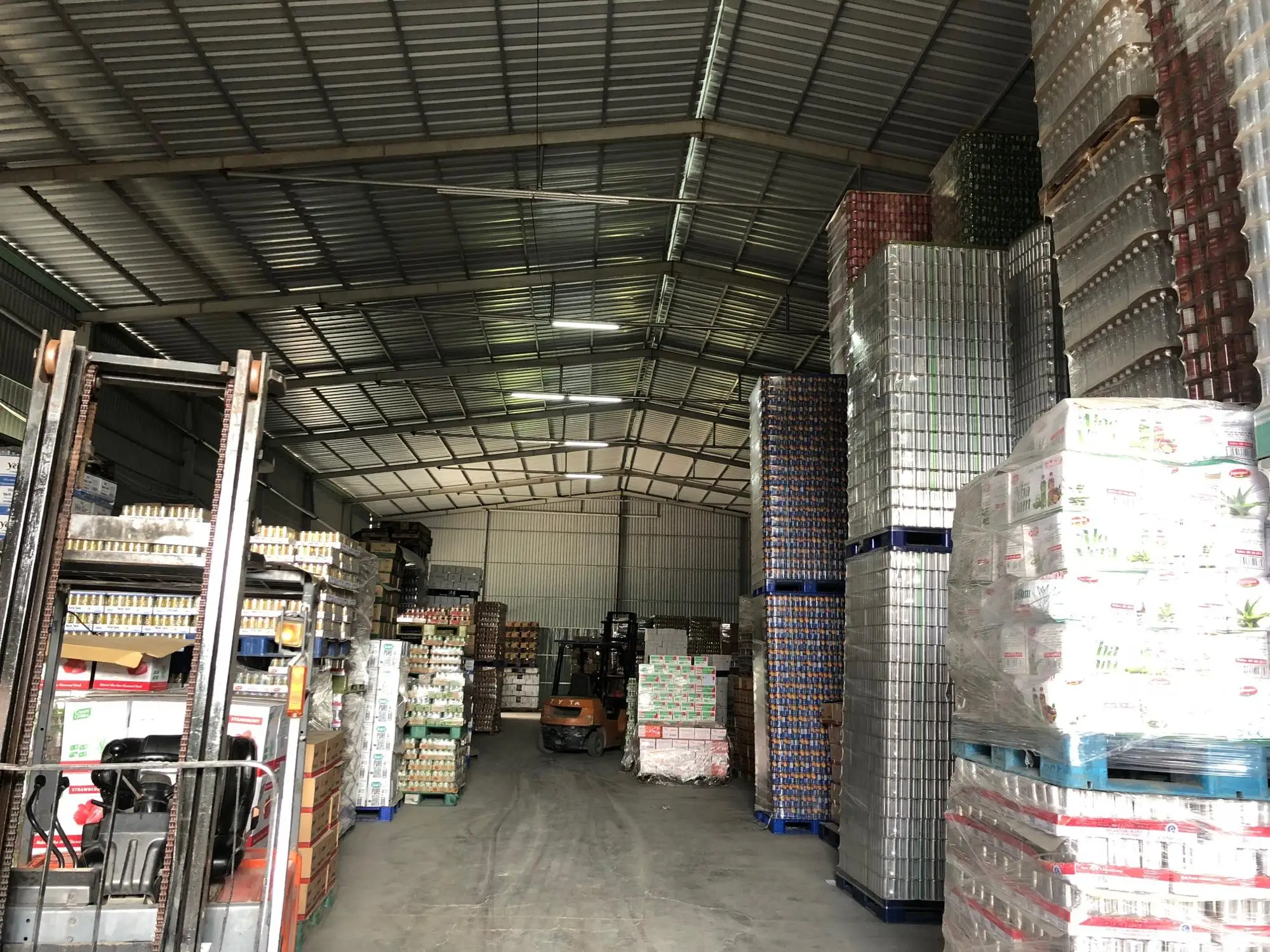 VINUT All Natural Mango juice 12 Fl oz Can Vietnam Suppliers and Manufacturers 100% Mango juice