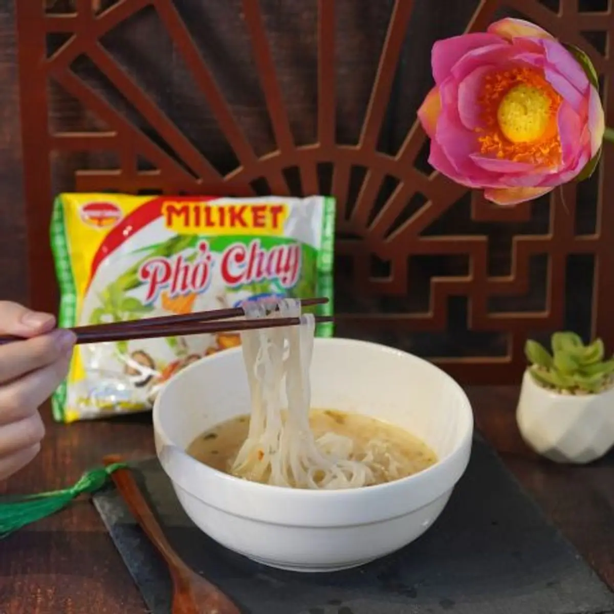 Best Price Vegetarian Pho Viet Nam Milike-t Vegetable and Mushroom Flavor Instant Rice Noodles OEM Instant Noodles Vermicelli