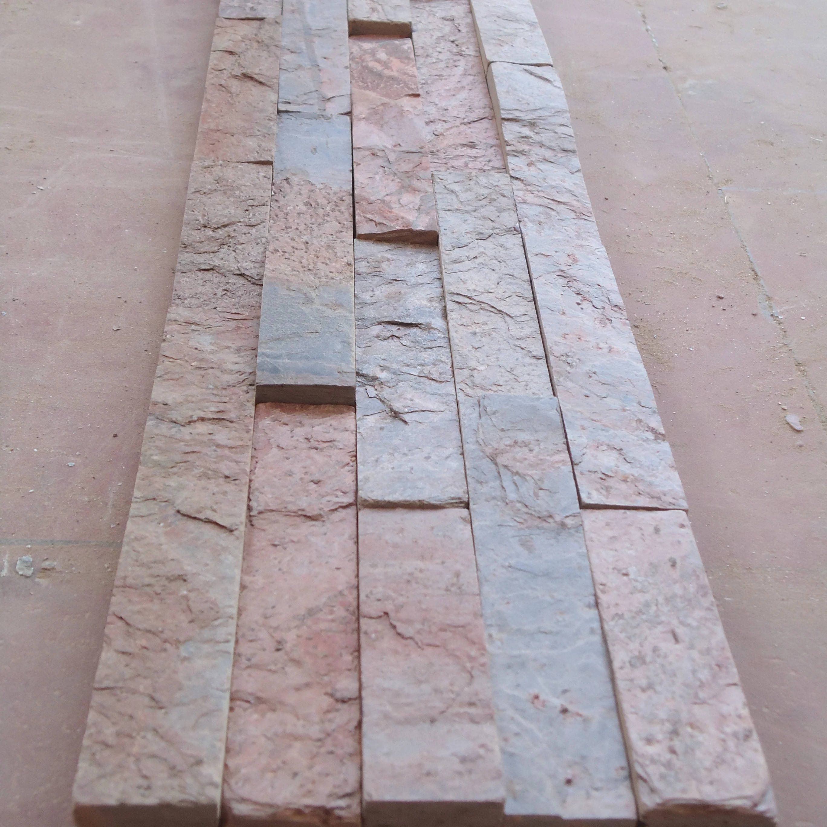 High Quality Copper Slate Stone Wall Panel Factory Direct Supply Outdoor Exterior Bathroom Hotel Decor Red Mica Wall Cladding