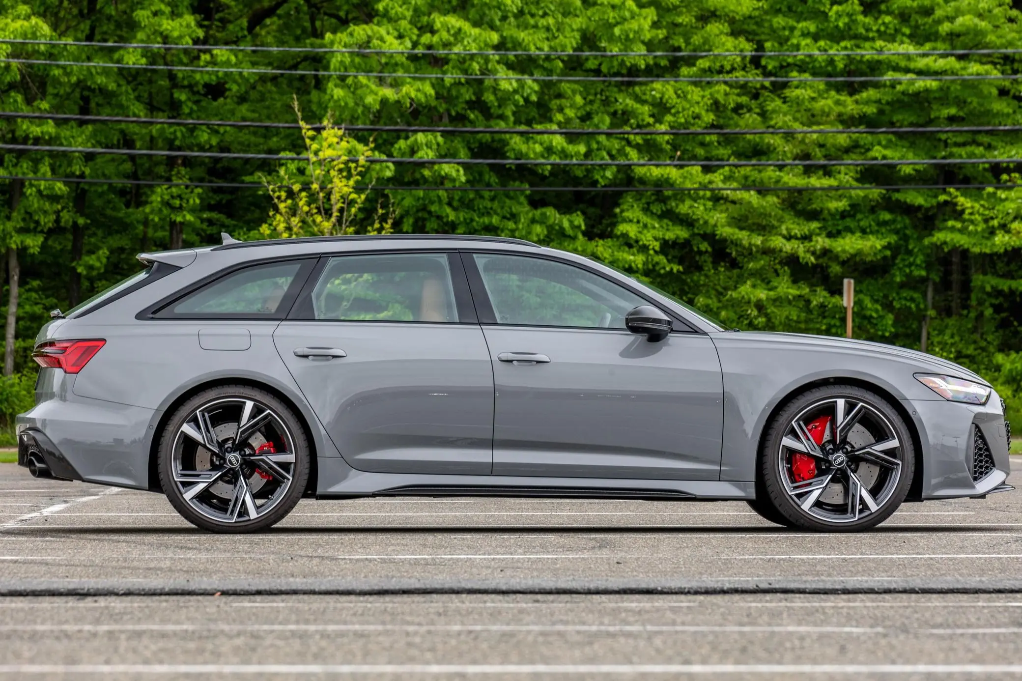Подержанный 2021 автомобиль Audi RS6 Avant