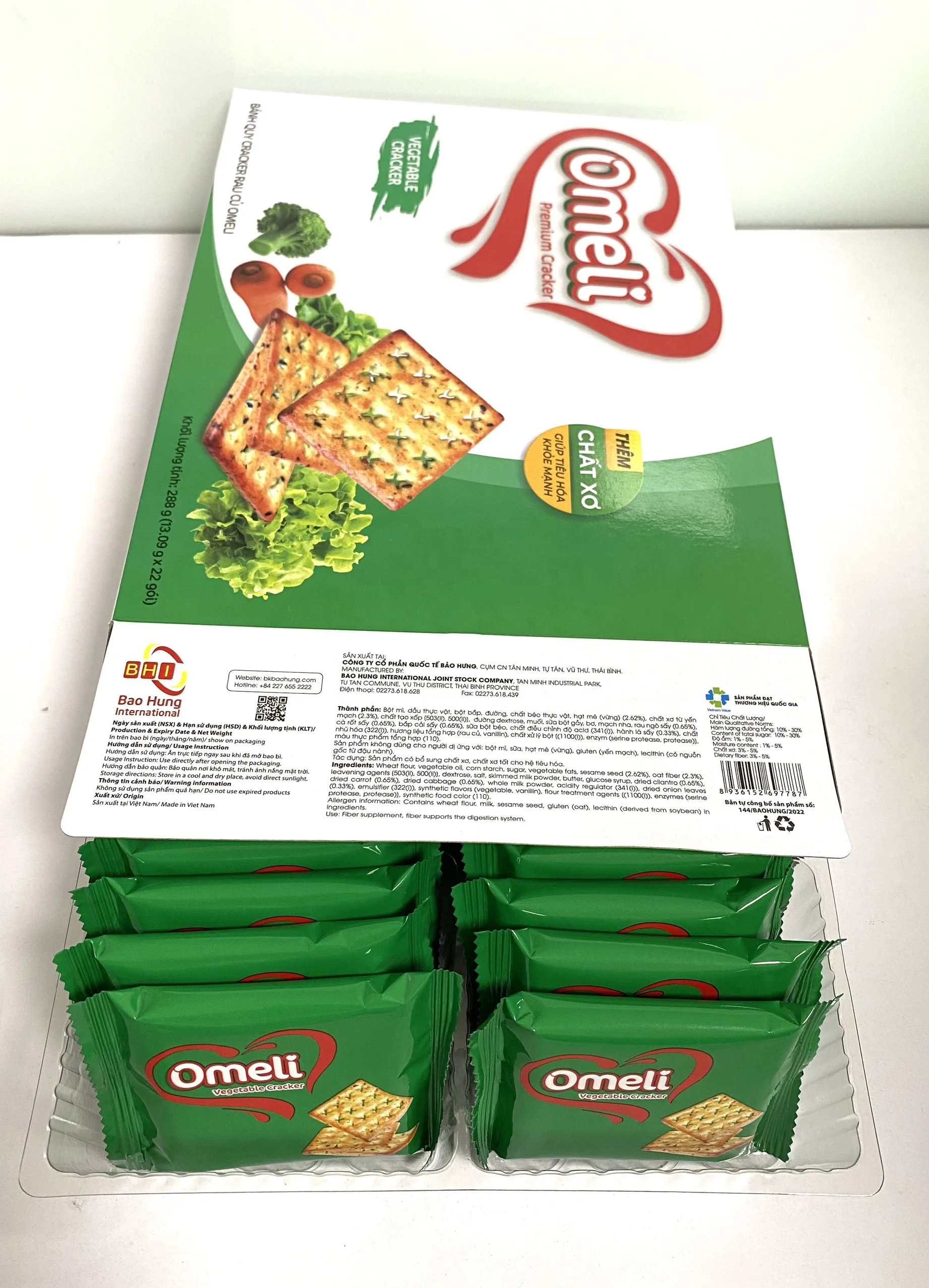 HOT SELLING OMELI CRACKER PAPER BOX 288GR VEGETABLE FLAVOR CRISPY TASTY THIN BISCUITS 12 MONTH SHELF-LIFE