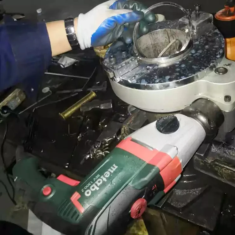 High effective SCB-63 electric cold working portable cam-type self-centering pipe cutting beveling machine