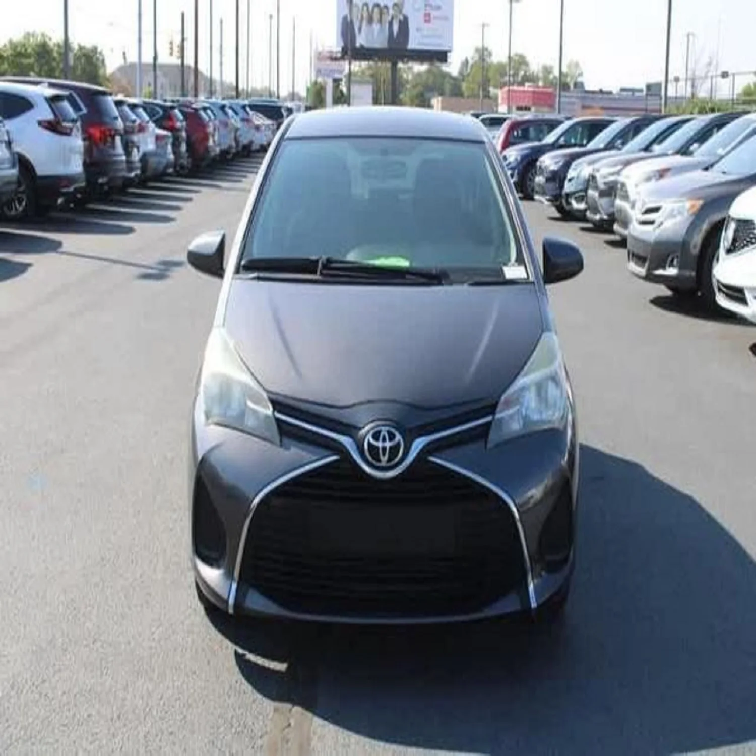 Использованный 2016 Toyota Ya-ris