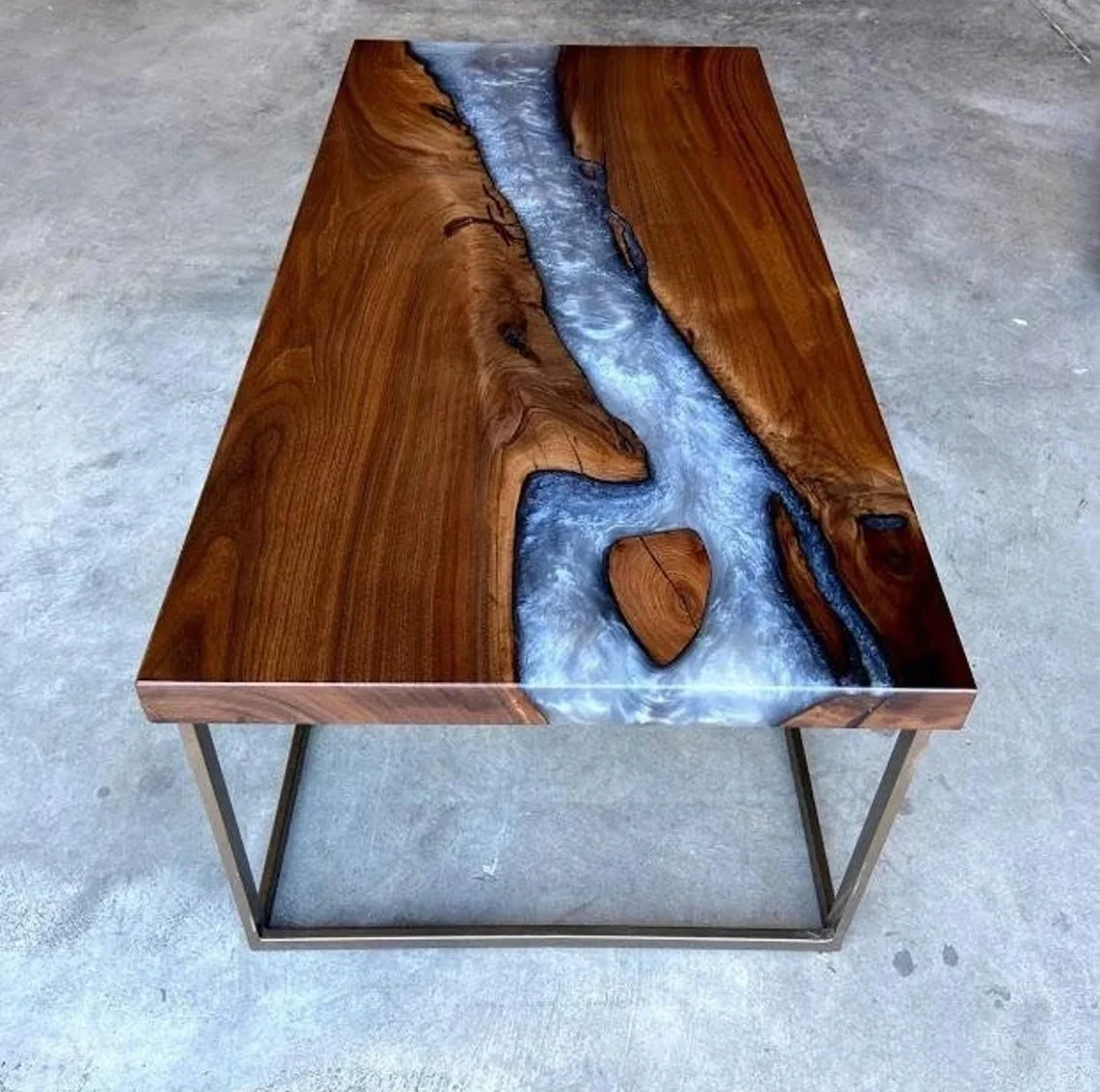 Custom Handcrafted Beautiful Hardwood and Resin Craft Ocean Designed Tables for Living Room Furniture Options from India