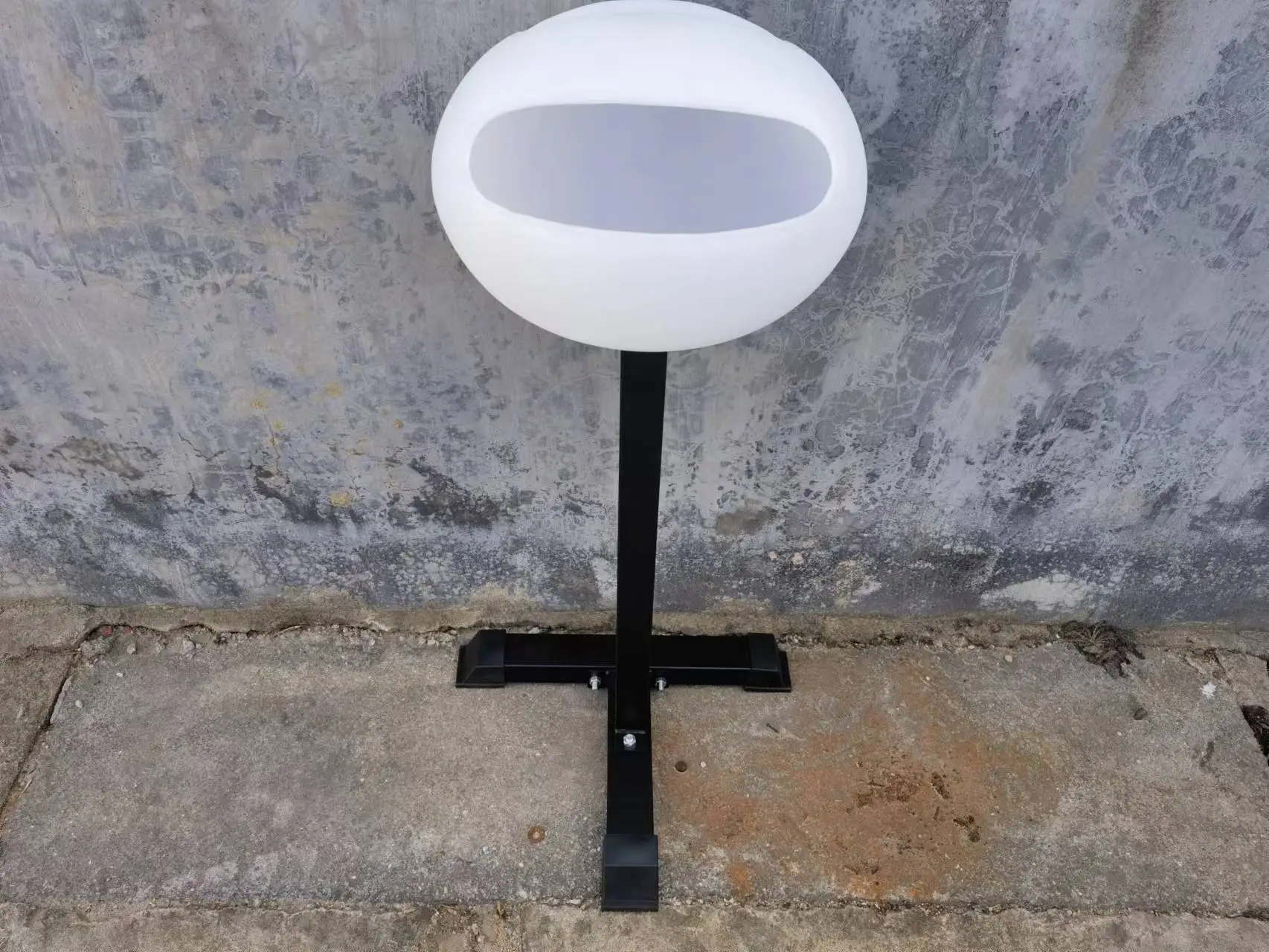 Ironhawk Magnesium powder box holder used in gymnasium for weightlifting,chalk bowl rack,horizontal bars and other sports