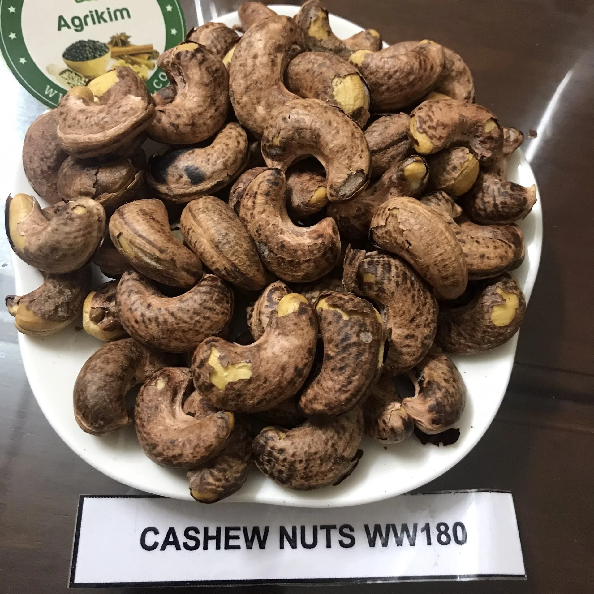 [SPECIAL DEAL] ROASTED CASHEW NUTS WITH FULL CERTIFICATES AND THE BEST PRICE FROM RELIABLE VIETNAM SUPPLIER +84 363 565 928