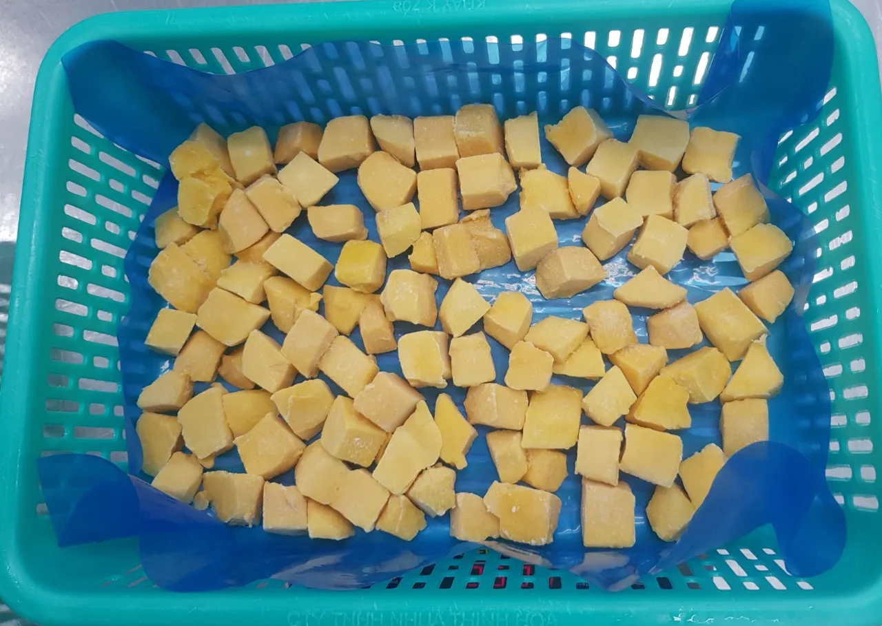 HIGH QUALITY FROZEN KAEW MANGO IN SEASON BULK QUANTITY BEST SELLING PRODUCT FROM VIETNAM MANUFACTURER