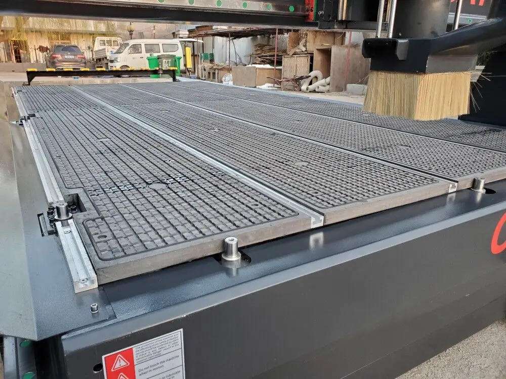 Дешевая цена 4-осевой линейный atc cnc фрезерный станок с ЧПУ для изготовления шкафа