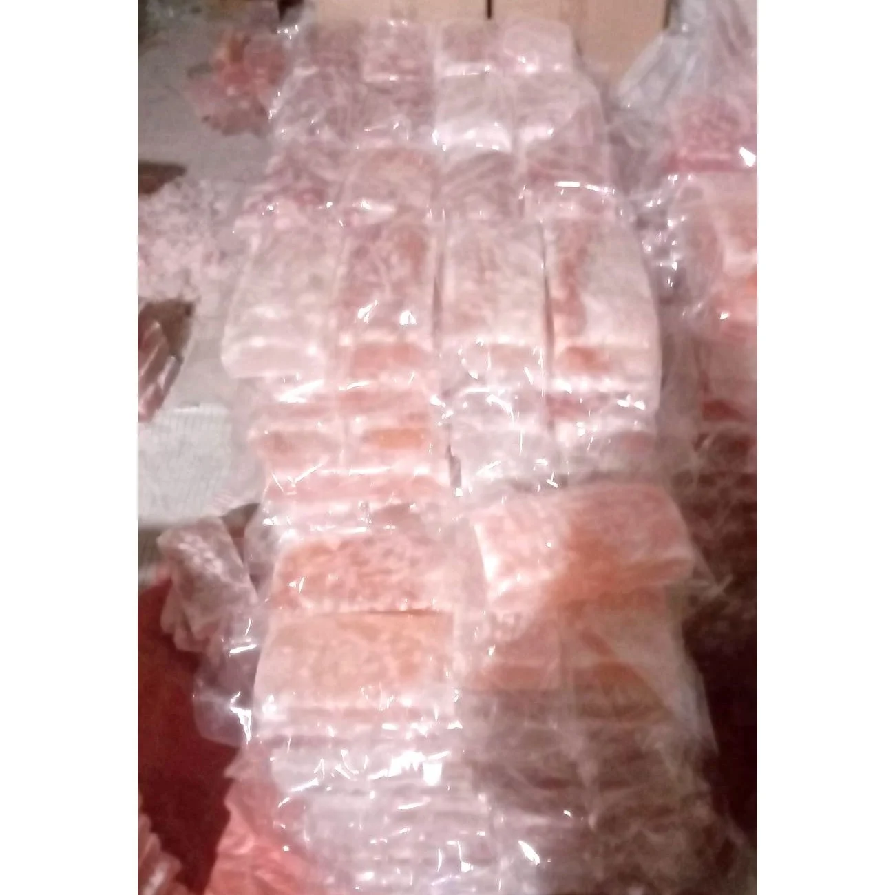 100% Pure Himalayan Rock Salt Bricks Size:20x10x5cm (1 Side Natural) Available in High Quality