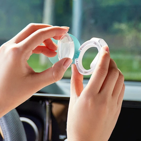 Korean Bullsone Sunvisor Air Freshener For Air Vent Clip Type Car Diffuser Perfume With Natural Essential Oil