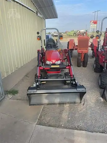 High Quality 2023 FOR-MASSEY FERGUSON GC1725M Less Than 40 HP Tractors 4 Wheel Drive READY to EXPORT WORLDWIDE