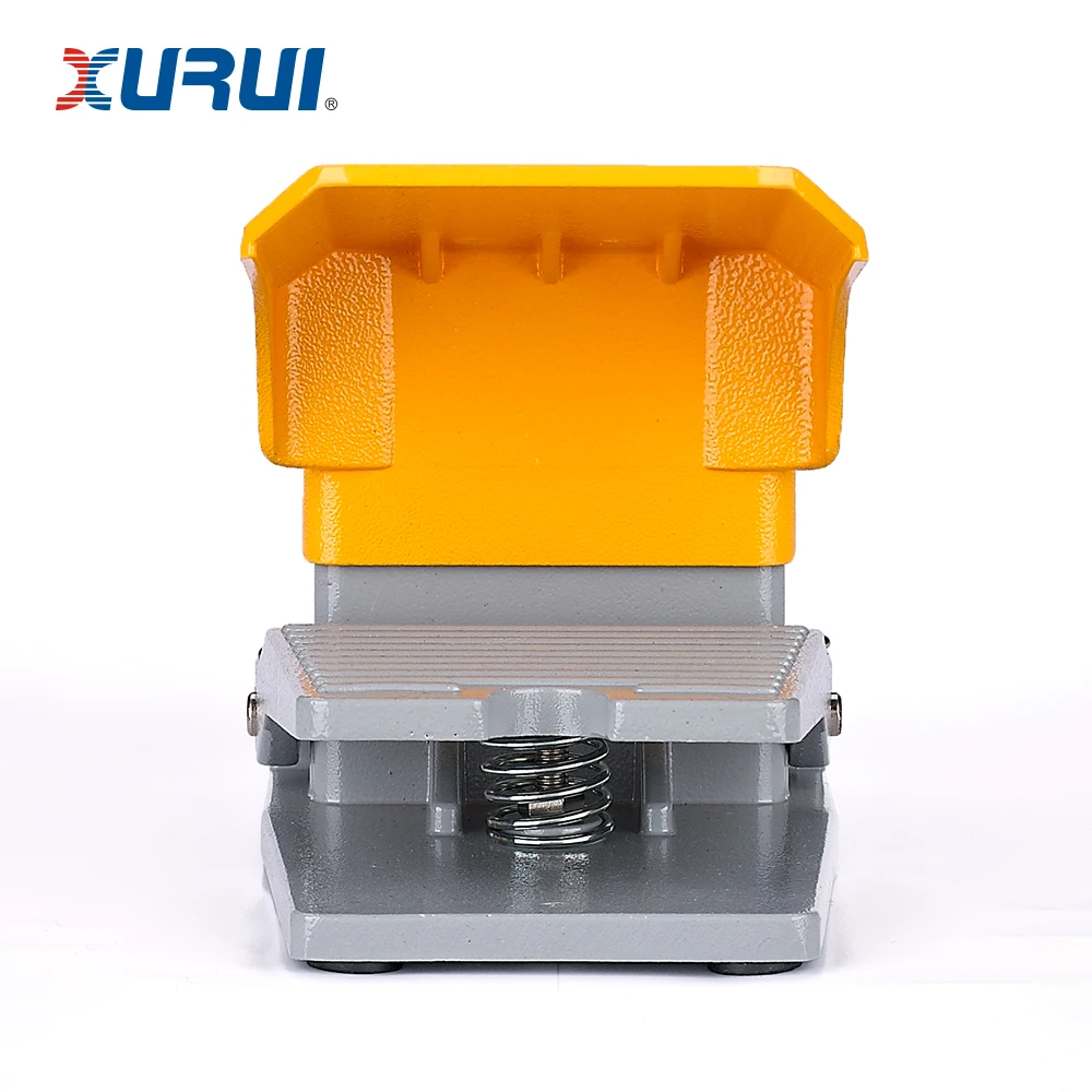 FS302 Single industrial footswitch 1NC1NO 15A 125VAC