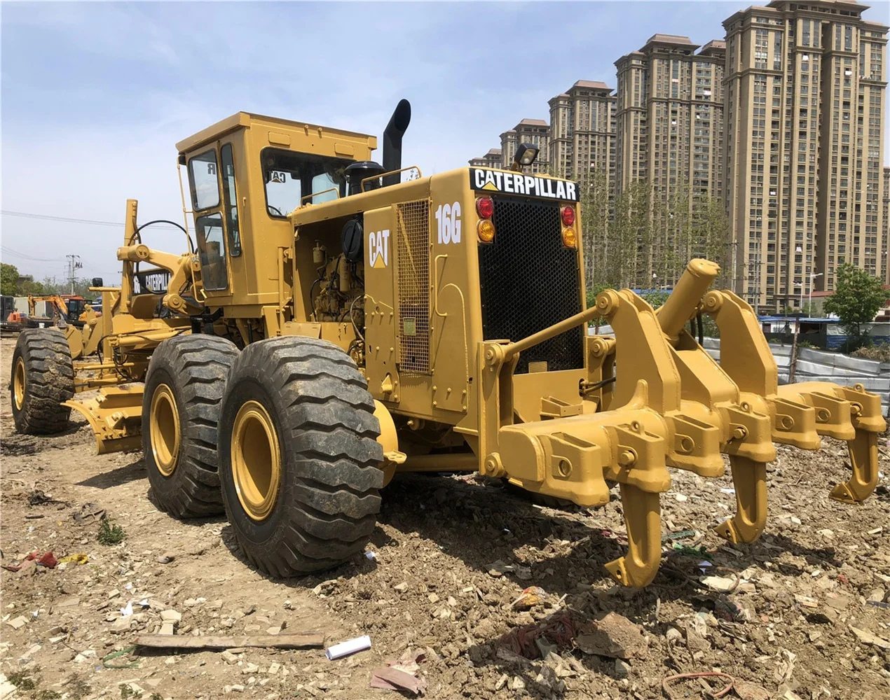 Caterpillar used cat 16g motor grader secondhand caterpillar motor grader 16g with high quality