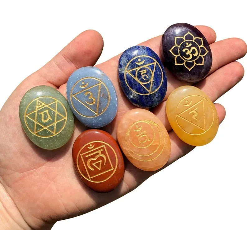 Seven Chakra Stones  worry stones engraved chakra set7 Chakra Set Engraved Gemstone Reiki Crystal Stone ; For sale High Quality