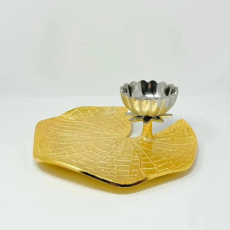 Food Grade Aluminum Casted Leaf Tray With Custom Finished For Serving Dishes In Home And Restaurants Decor