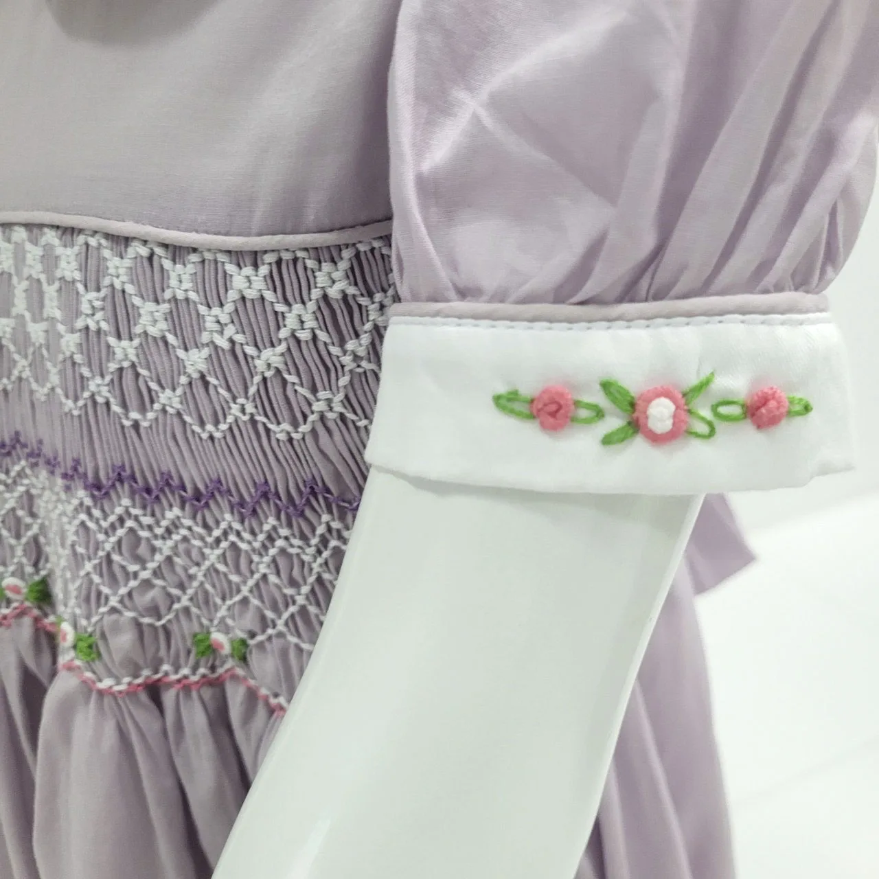 Custom Wholesale Cheap Smocked Lovely Girl Dress High Quality Cotton Lilac Dresses  for Kids Girls Casual Summer Dress