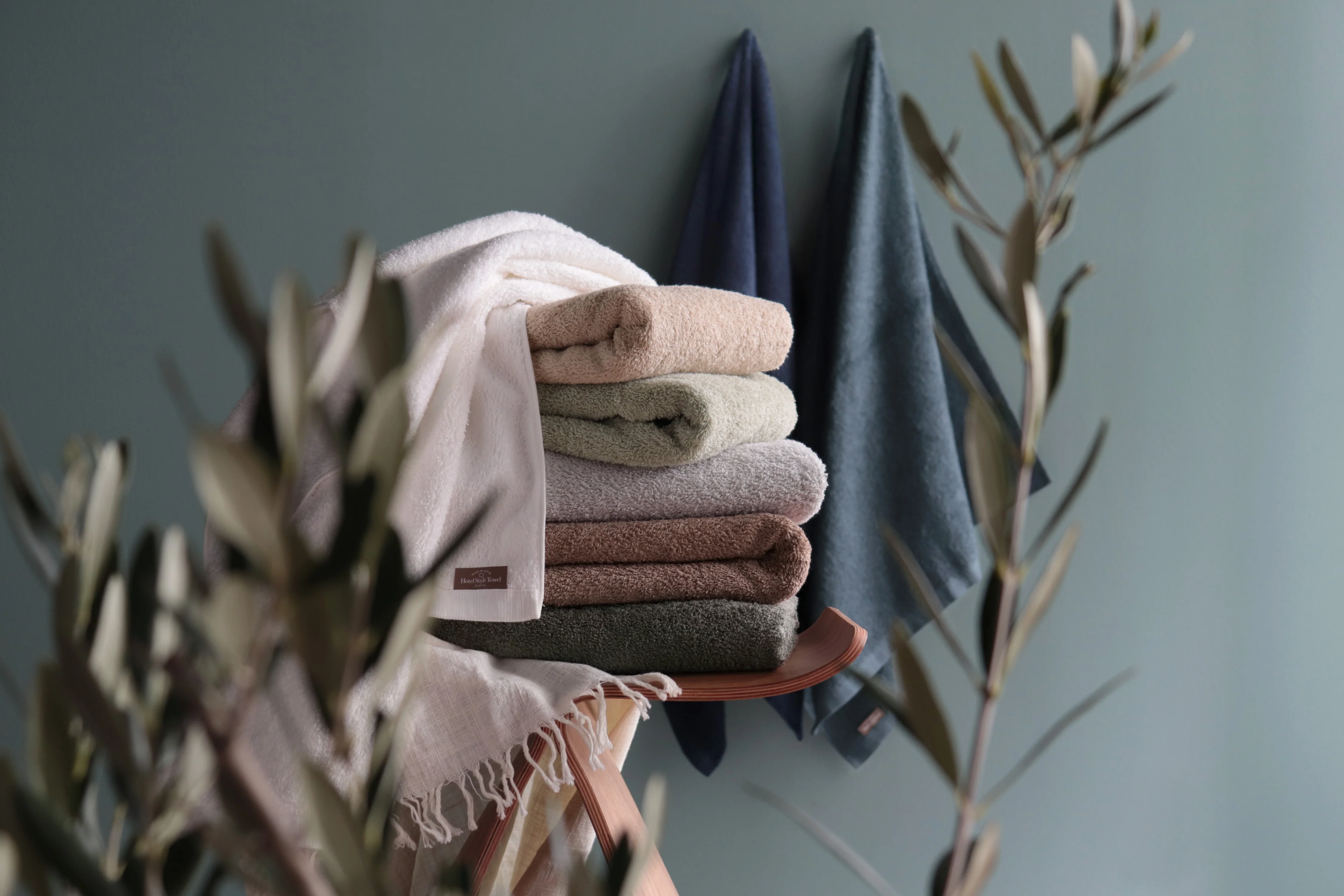 [OEM Customize] Cotton 100% Japan Factory Large Hand Towel Bath Towel 16in*39in 450GSM Customize Color 40cm*100cm Low MOQ Soft