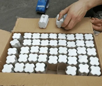 Electric Fence Security Porcelain Bull Nose End Strain Insulator For Farm Hign Strain Factory Electrical Fencing