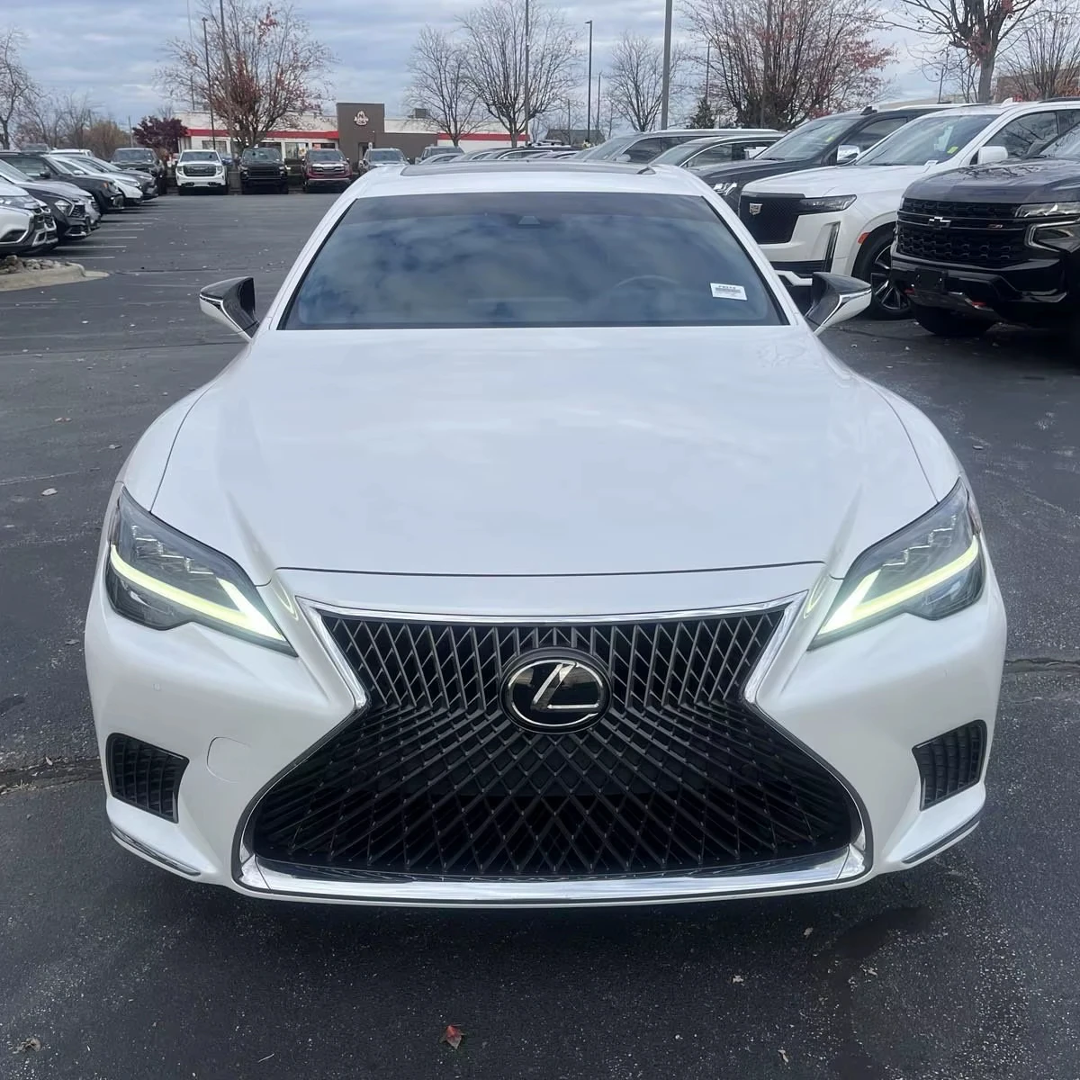 2021 использованный Lexus LS 500
