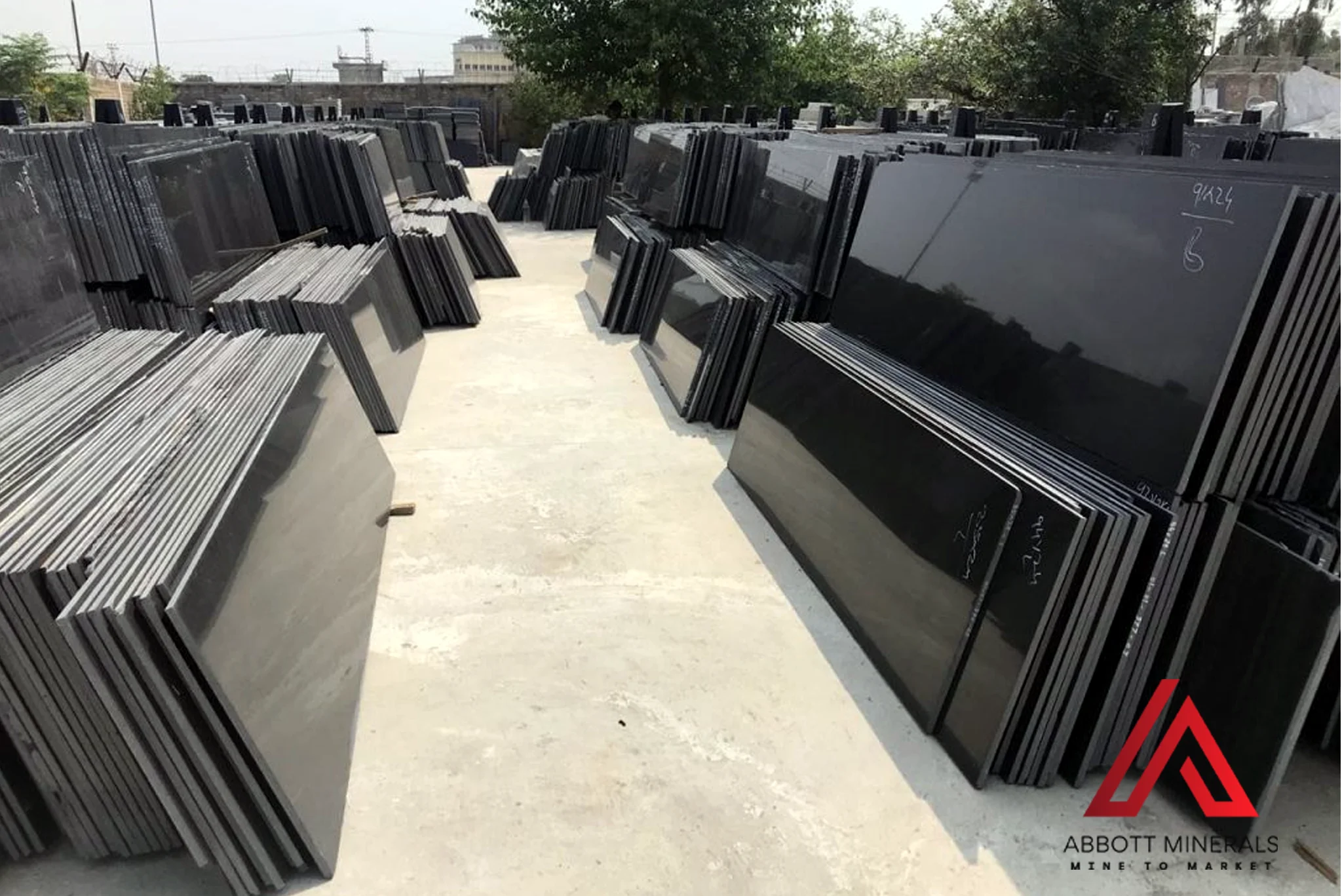 100% Absolute Black Granite Big Slab, Kitchen Top Stairs Countertops Granite for home, office and shopping centers
