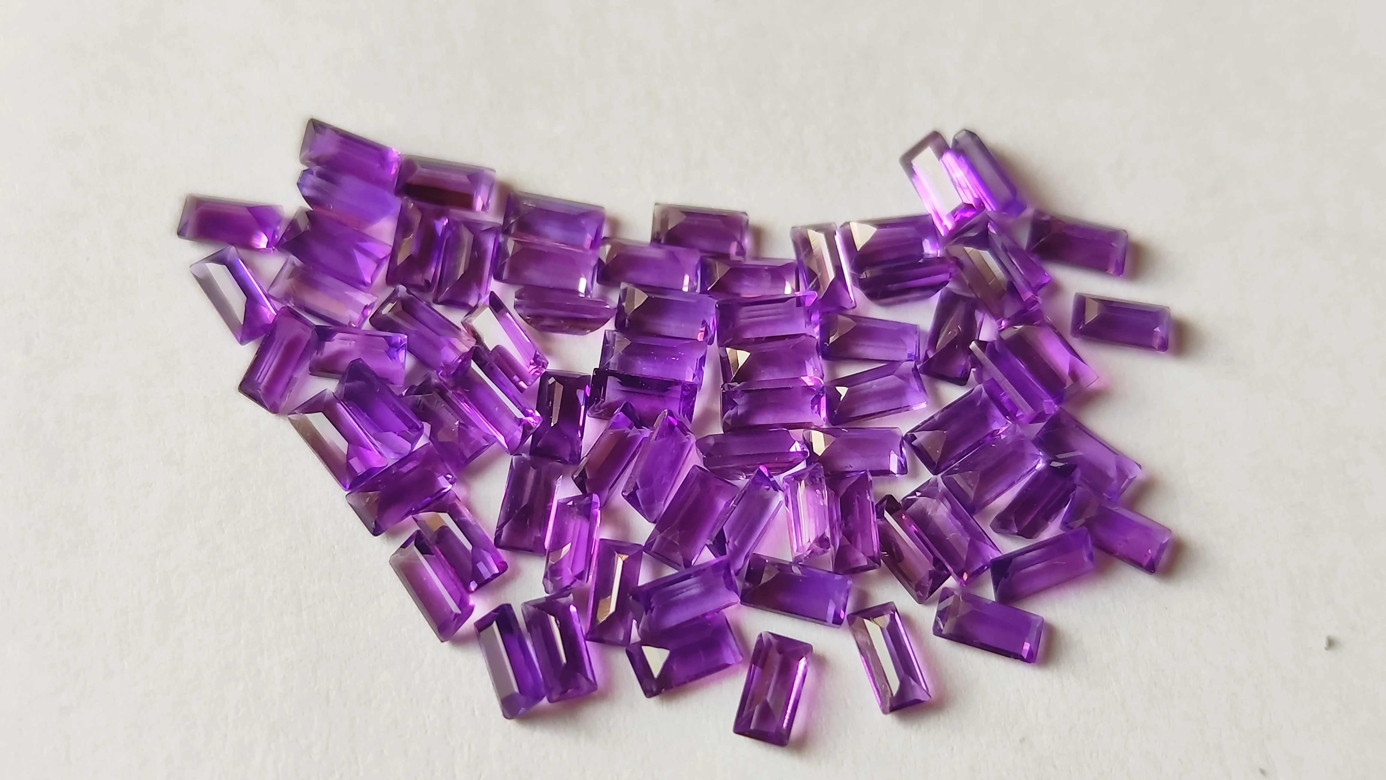 Super Quality  Eye Clean baguette Shape Amethyst Purple Color Loose Gemstones From Indian Supplier at Wholesale Prices Per Carat