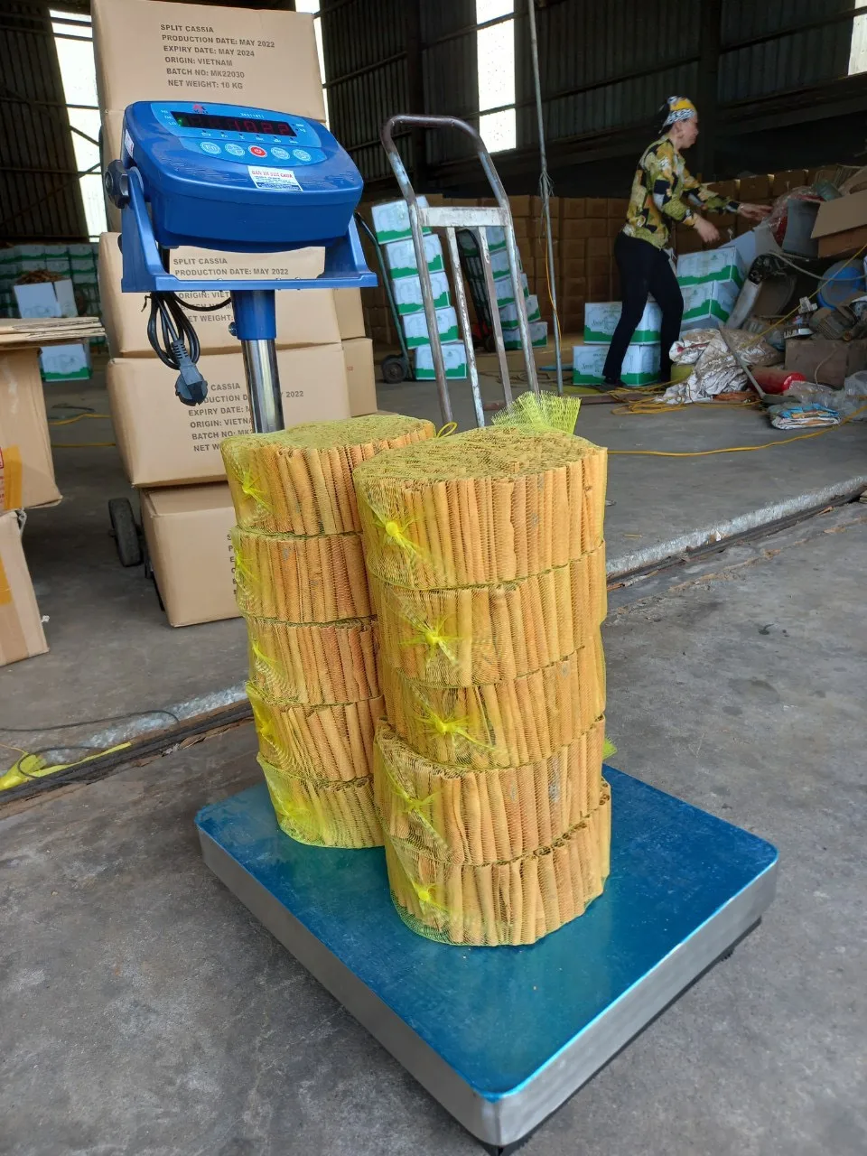 Factory Wholesale Dried Spices Factory Supplier Cassia Sticks Cinnamon