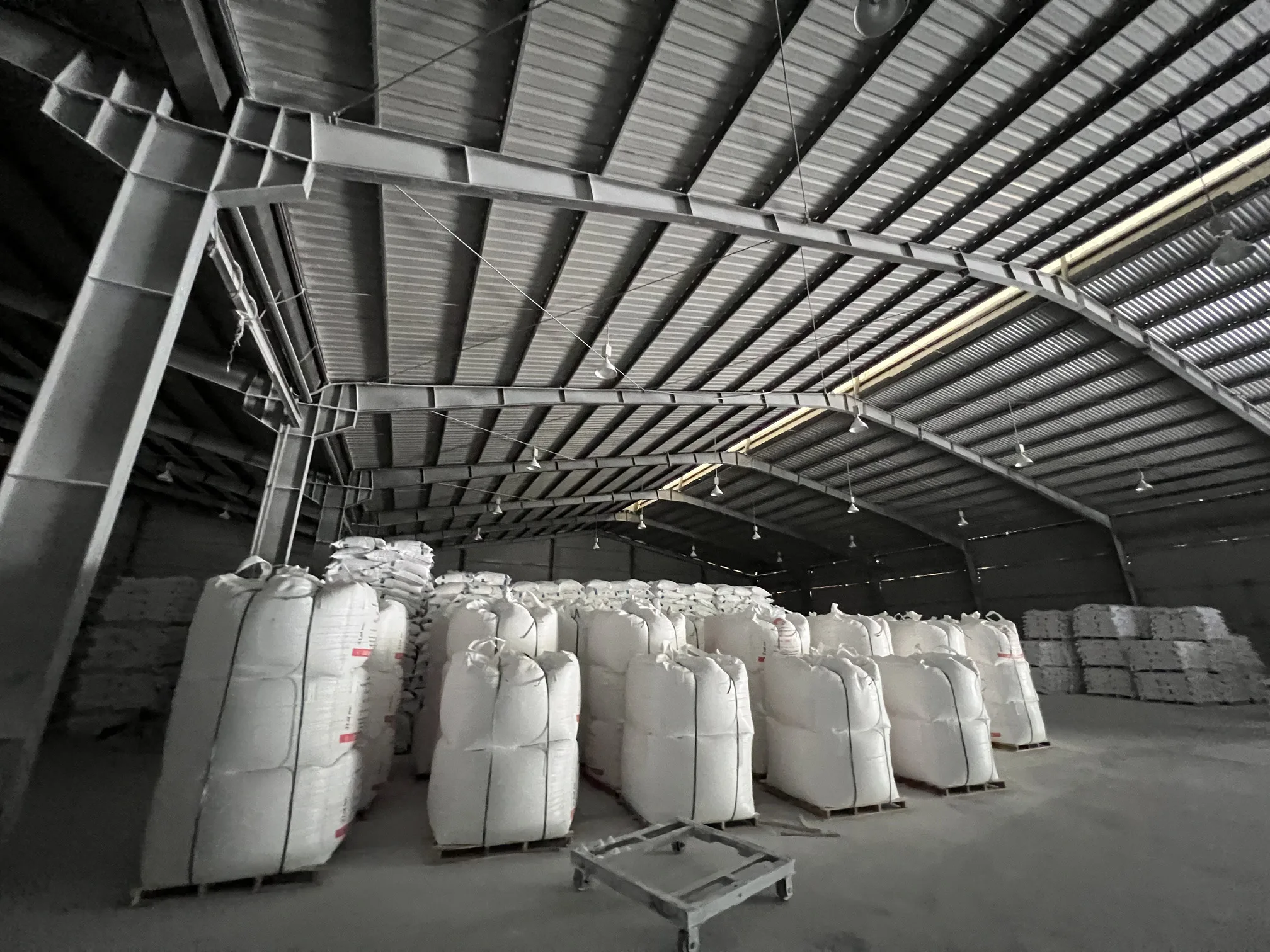 Factory VNT7 best price premium quality for coated/uncoated caco3 calcium carbonate powder for industry nano calcium carbonate