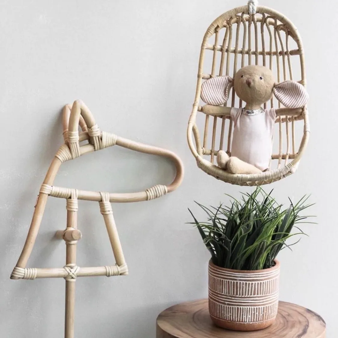 Best selling rattan hobby horses made in Vietnam eco friendly horse riding stick toys for boys and girls