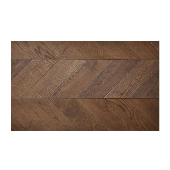 Chevron Design Traditional Solid Oak Wood Flooring Rustic Style Smooth Surface Select Grading for Indoor Application