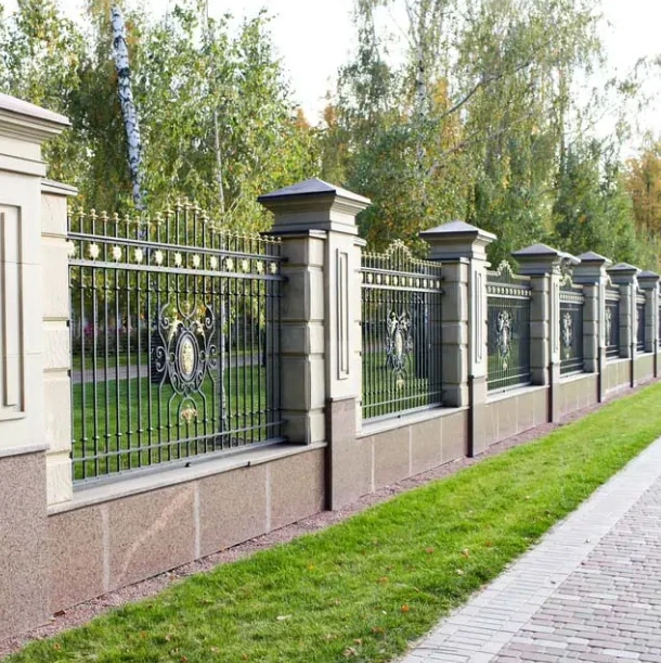 Профессиональный поставщик современное декоративное ограждение модные декоративные панели для патио из кованого железа