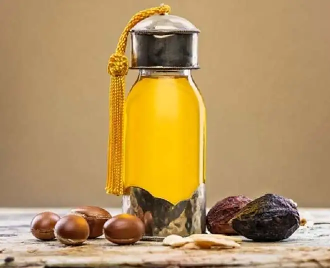 Whole Sale Suppliers of Mahua Oil Used for Skin Care Also Used As Lamp Oil Exporters From South India with Good Quality Packing