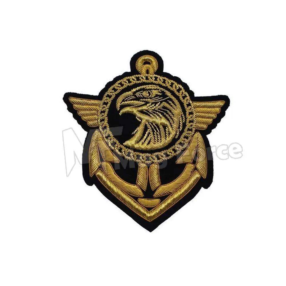 Family Crest Bullion Wire Three Crown Pocket Scotland Badge Officer Shield Badges With OEM Service