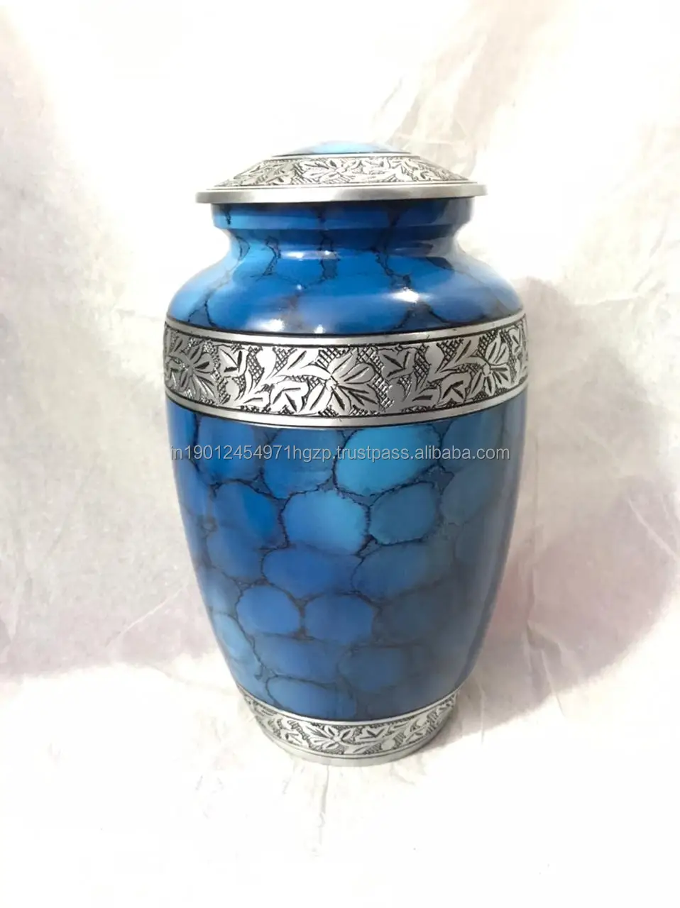 Best Quality Handmade Cremation Urns at Wholesale Price Metal Cremation Urn For Human Ashes and Funeral Supplies