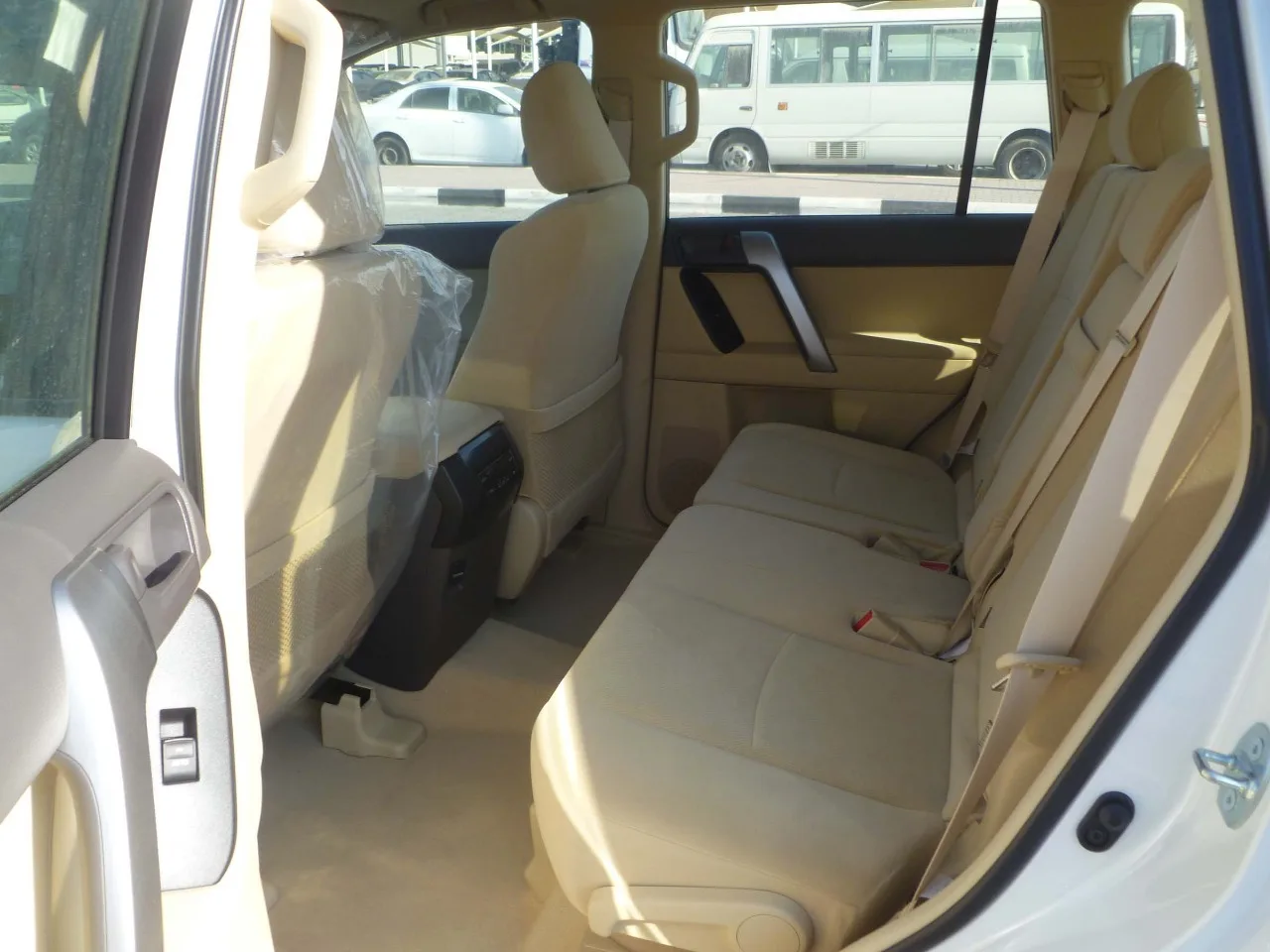 2017 Toyo-ta Land Cruiser Prado