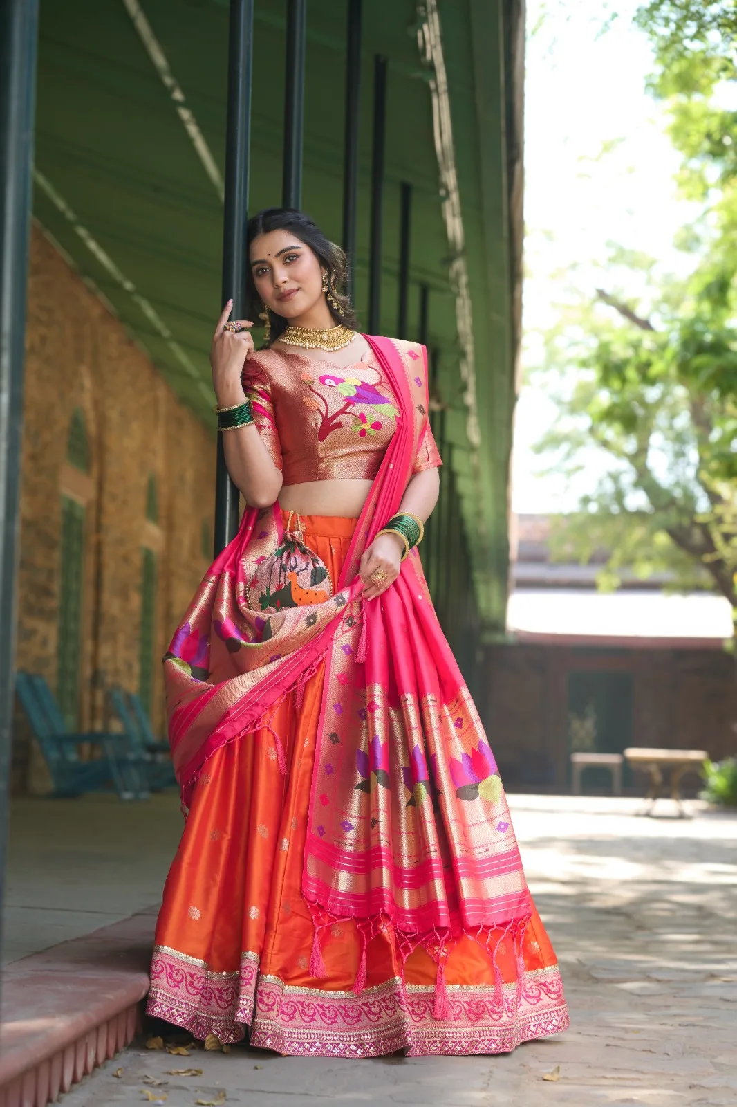 Тяжелый и красивый жоржет в современном стиле Lehenga Choli с Dupatta последовательным вышиванием оптовая продажа поставщик для продажи