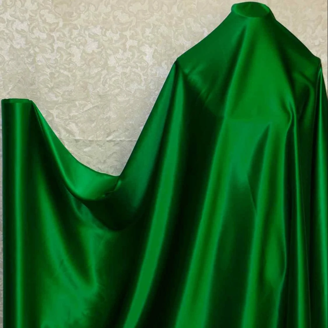 Hot Sale 19MM Silk Fabric 100% pure 16mm Silk Charmeuse Silk Fabric for apparel