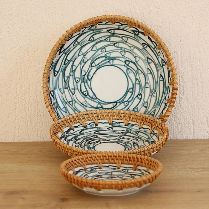 Handwoven Set Of 3 New Rattan tray With Ceramic Centerpiece Round Serving Tray for Table Handwoven Basket Wholesale