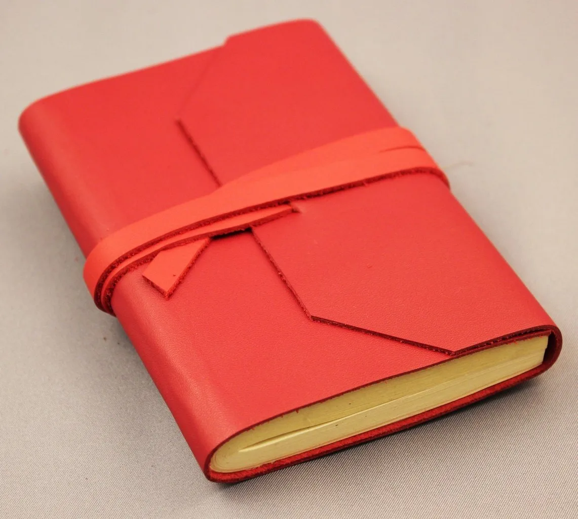 Genuine Leather Handmade Journal to Write in Notebook Refillable Diary for Men Women Writers Artist Poet Gift for Him Her