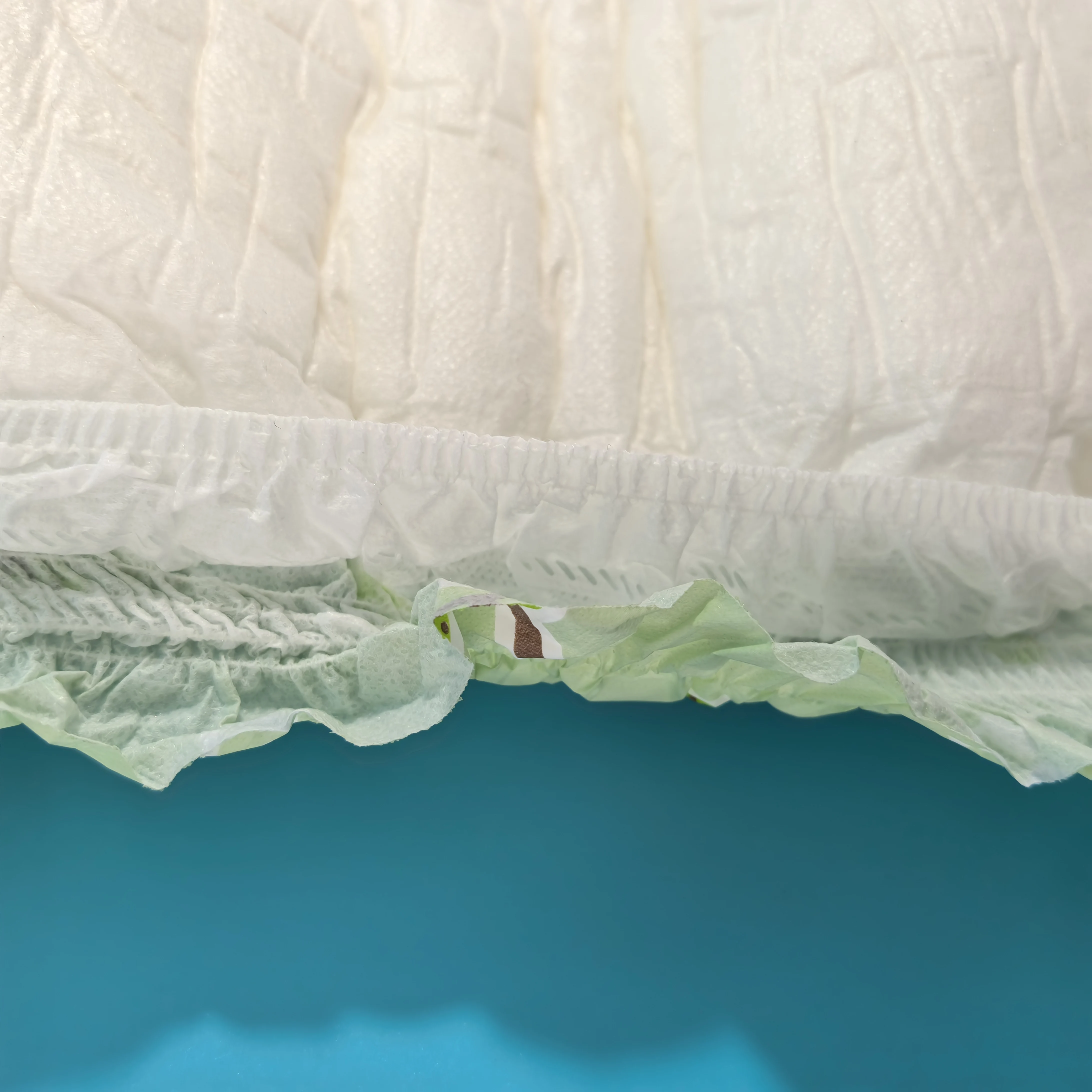 Disposable adult diaper wholesale cheap price import materials OEM customized premium absorbent diapers for adult