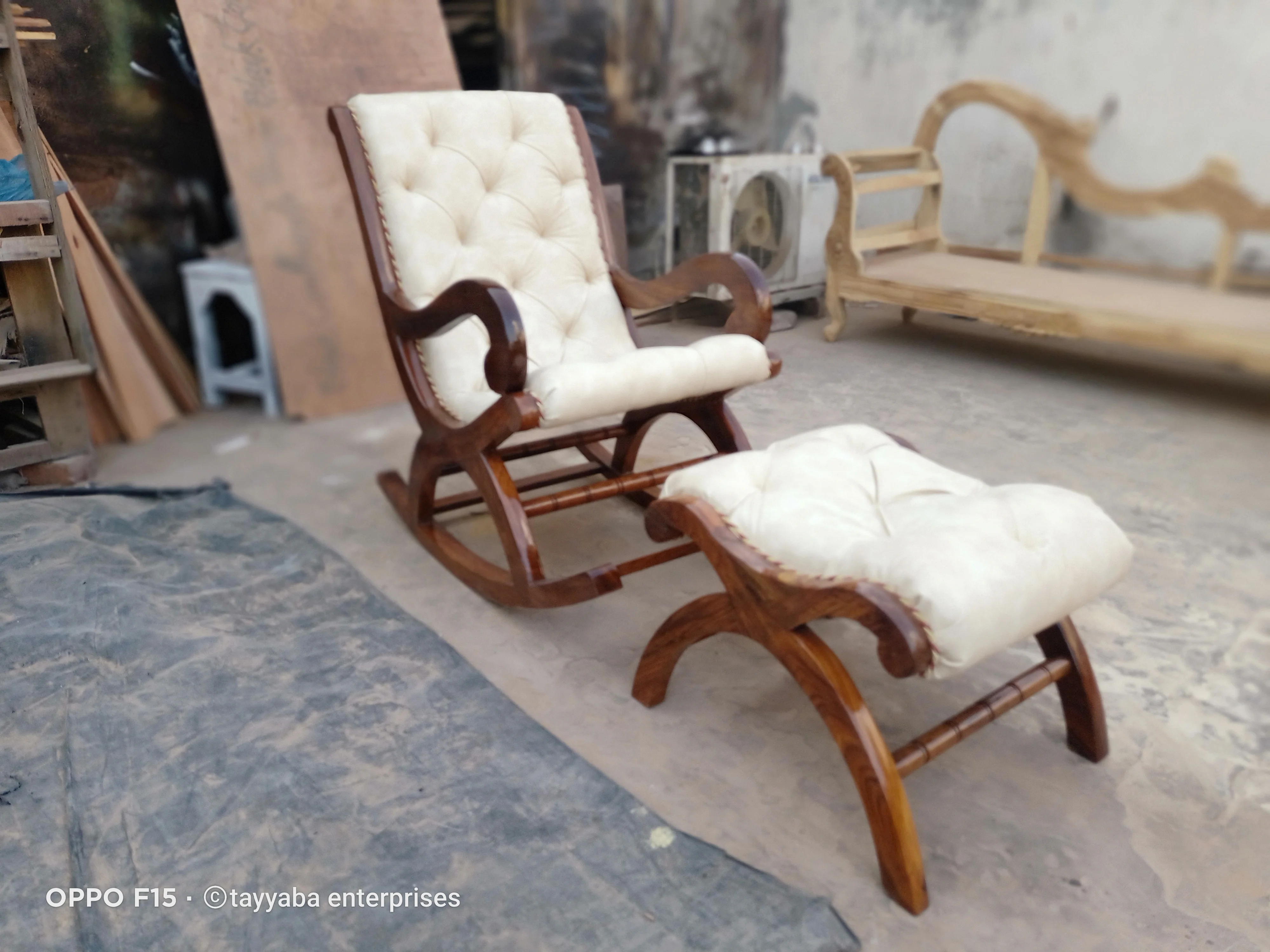 Comfy Modern Rocking Chair solid Wooden structure For Bedroom Or Living Room PU Leather Soft Comfortable Chairs Home Furniture