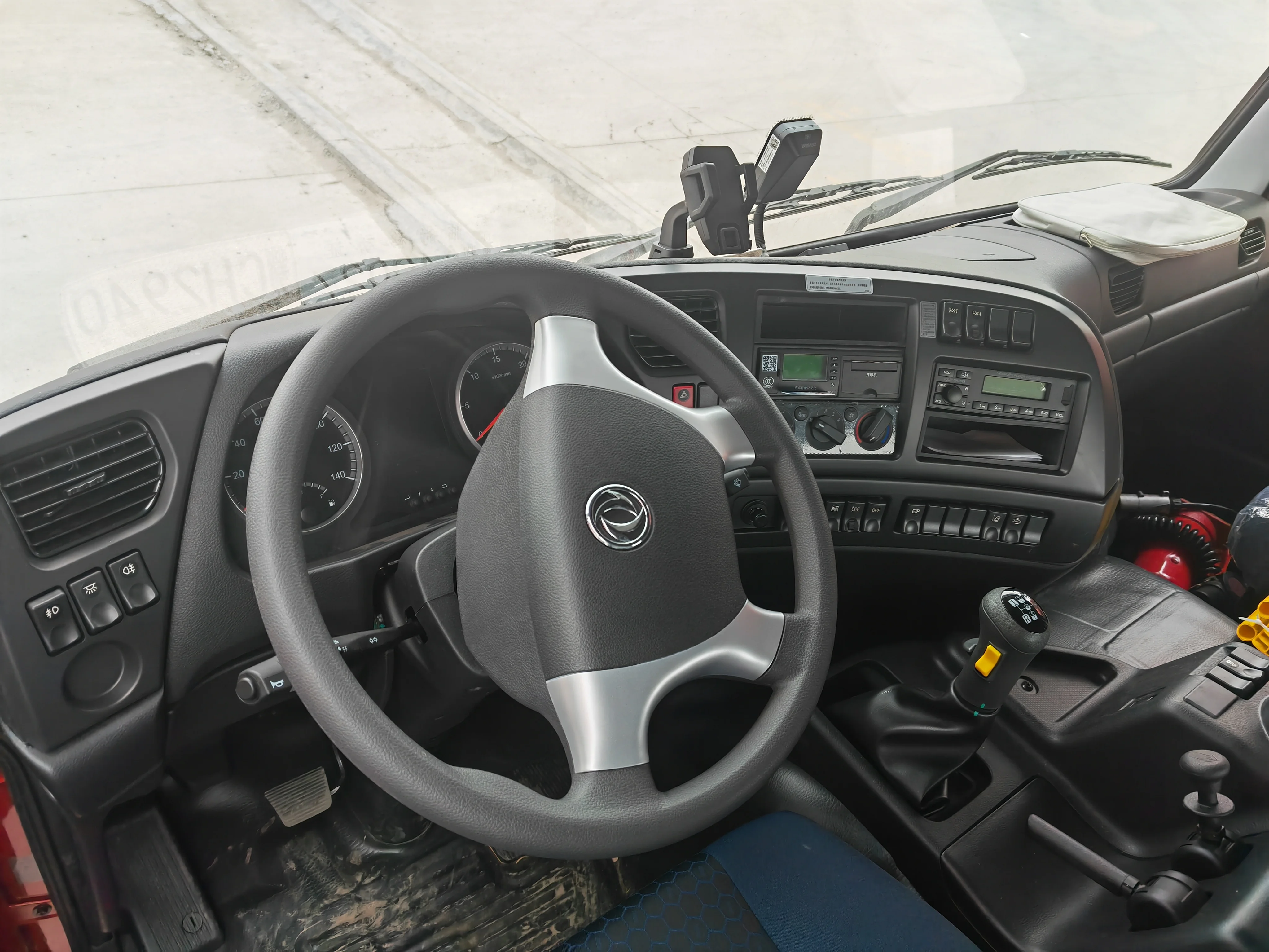 Uesd dongfeng тягач 420HP-550HP