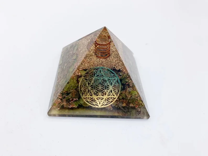 High Quality Unakite Orgone Pyramid Healing Crystal Chips Orgonite Pyramid Generator Metaphysical Reiki Chakra Yoga Meditation