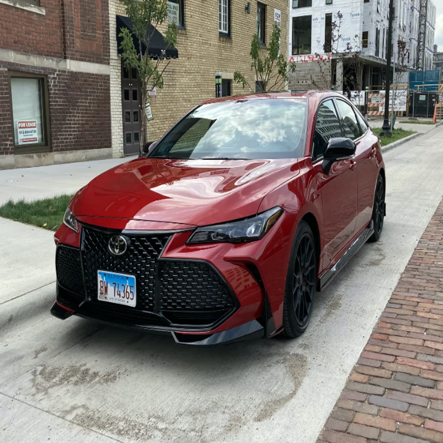 Распродажа автоматических автомобилей Toyota Avalon с хорошо используемыми моделями и оптовым заказом на продажу